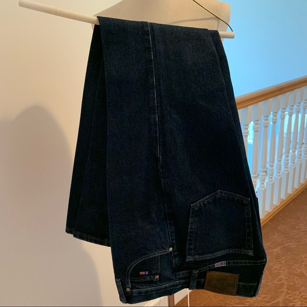 Women’s Wrangler 20x boot cut jeans. 5/6 x 34